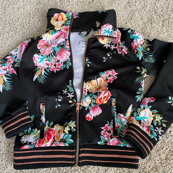 art class Other - Jacket Girl 7- 8 M size